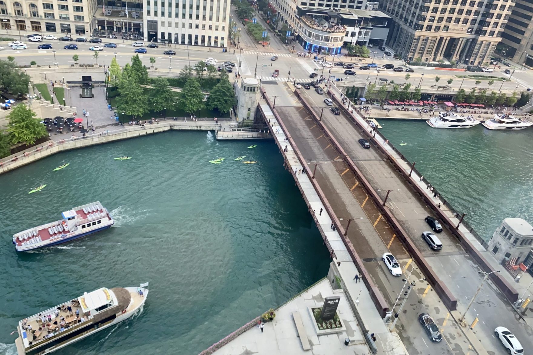 Aerial view of Chicago River cruises