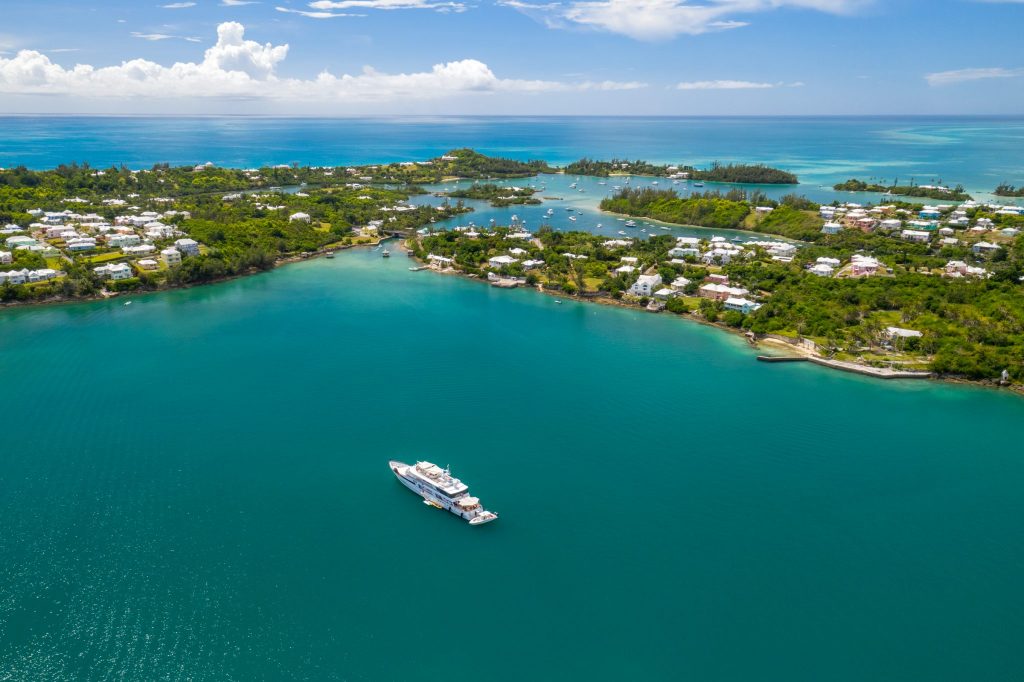 bermuda yacht sailing on open water