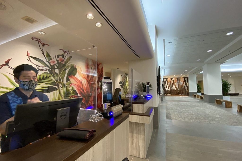 Hotel Check-In Hawaii