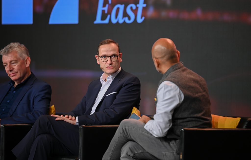 Panel speakers in Dubai
