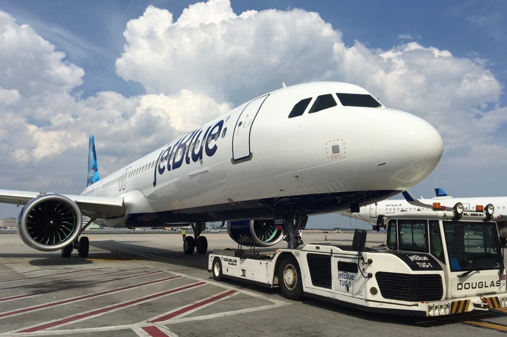 JetBlue-A321neo-on-Tarmac