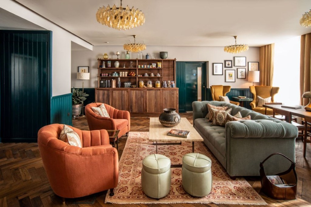 apart hotel room interior