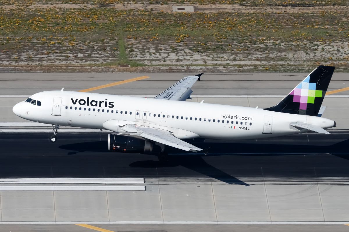 A Volaris Airbus A320 at Los Angeles International Airport.