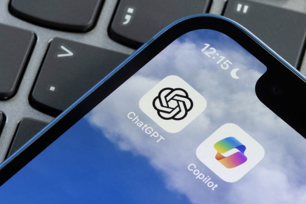 App icons on a cellphone screen