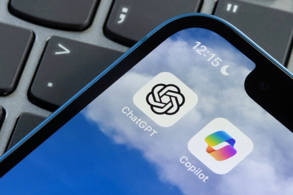 App icons on a cellphone screen